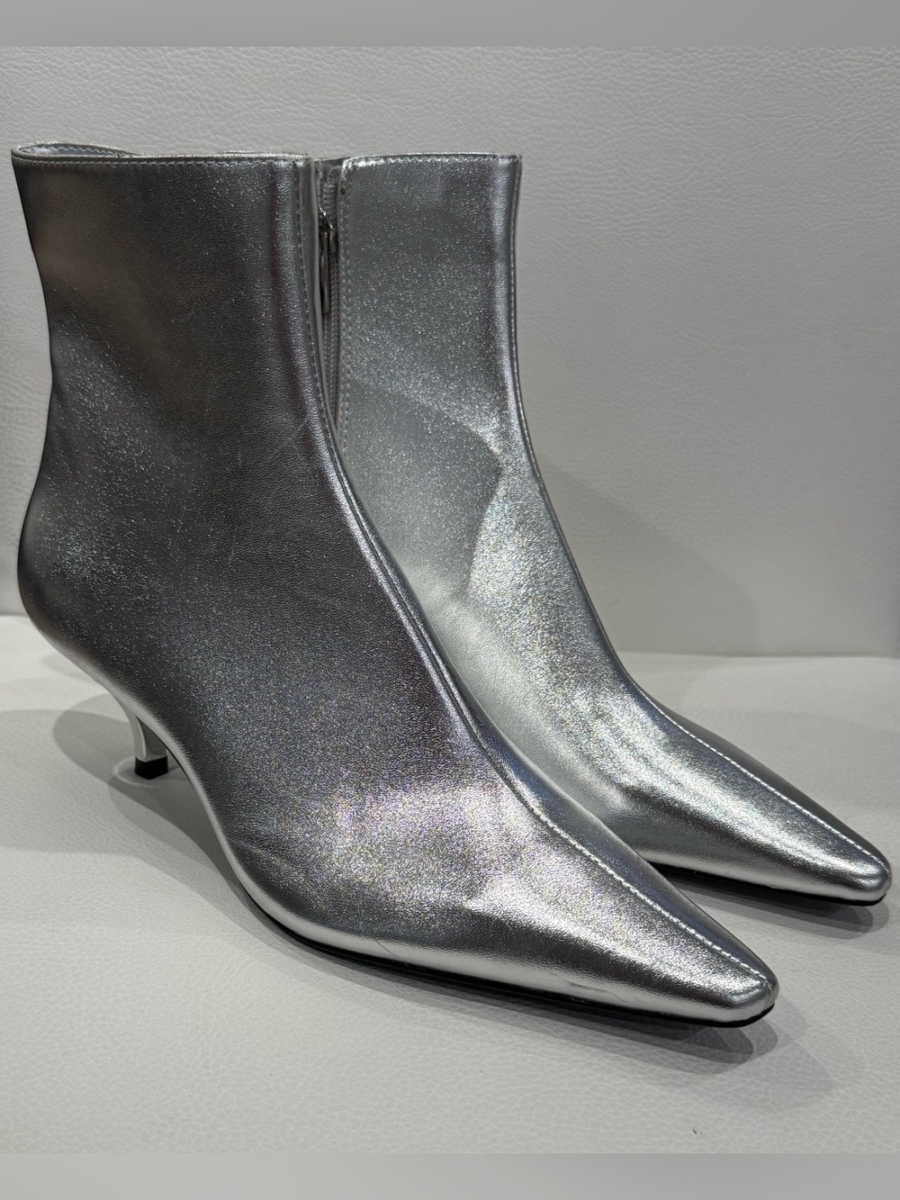 MNG Mango Silver Metallic Pointed Toe Kitten Heel Boots‎ Size 39 US 8.5 New